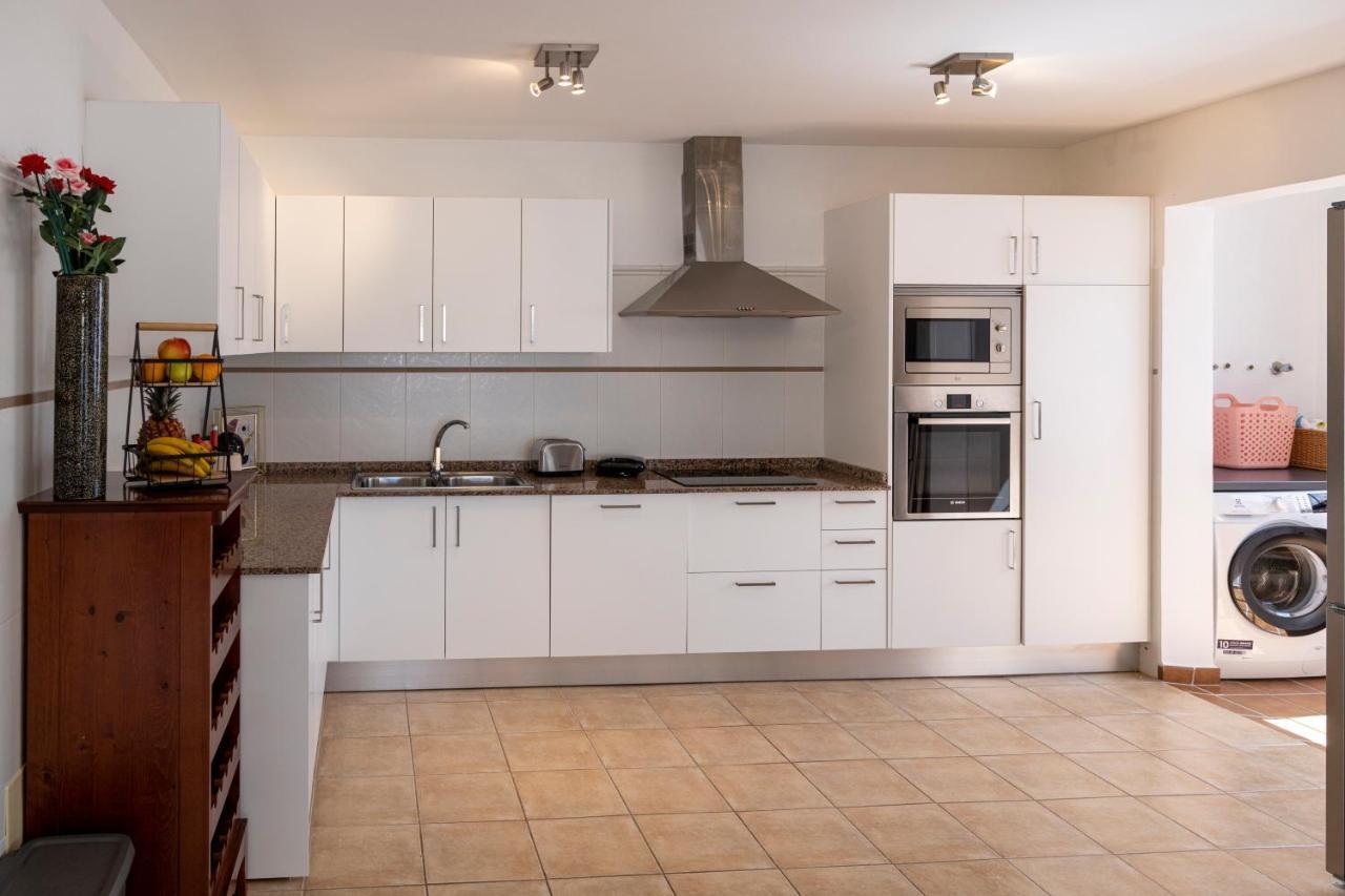 Ideal For Family Holidays, Near Beach And Golf- Casa James La Guirra Exterior photo