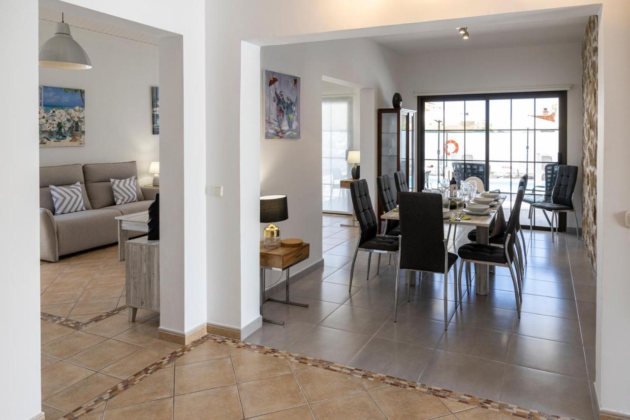 Ideal For Family Holidays, Near Beach And Golf- Casa James La Guirra Exterior photo