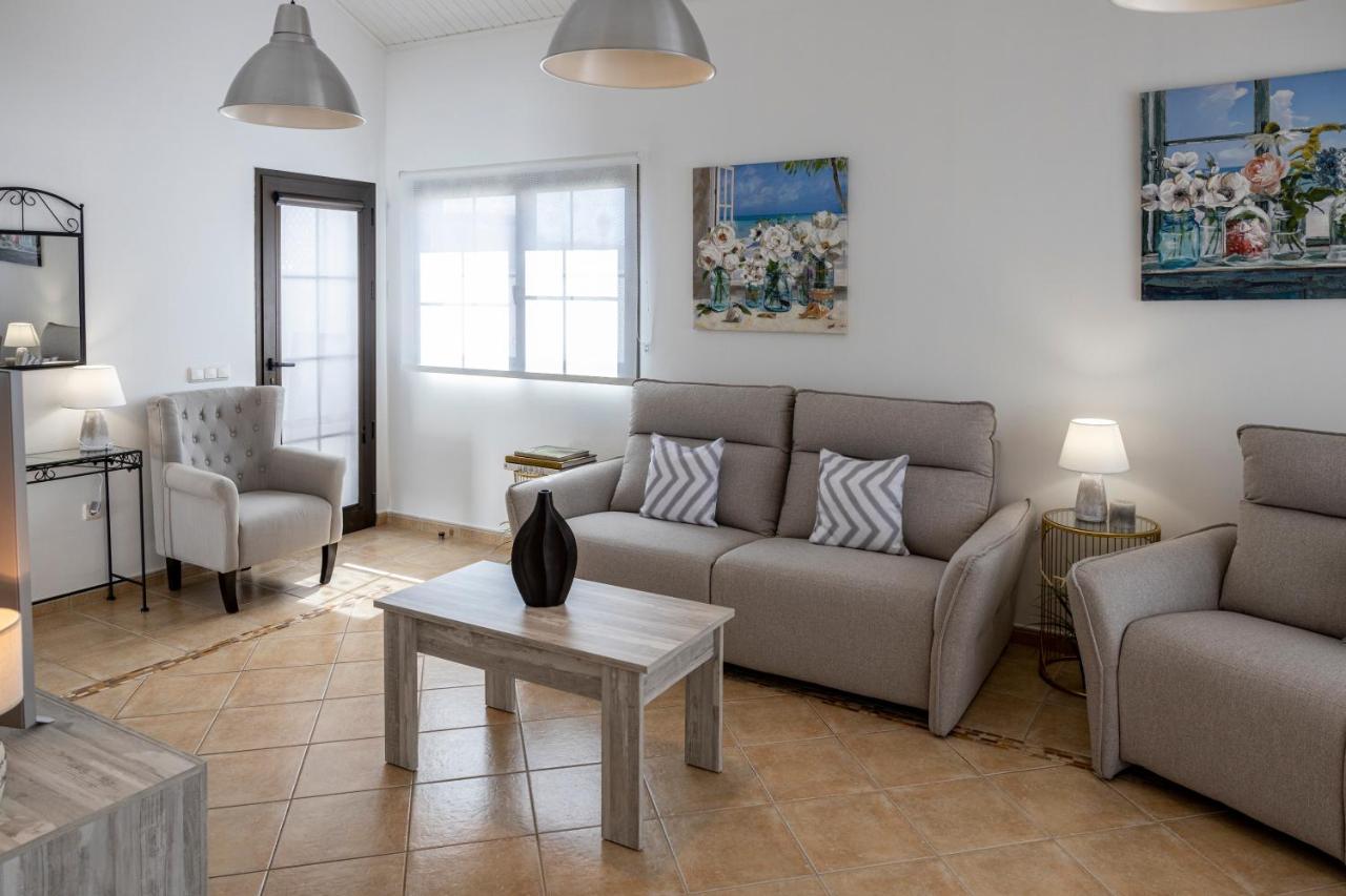 Ideal For Family Holidays, Near Beach And Golf- Casa James La Guirra Exterior photo